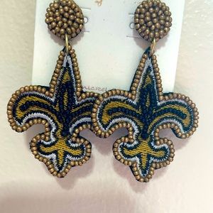 🖤💛Gold Black Fleur De Lis Beaded Earrings